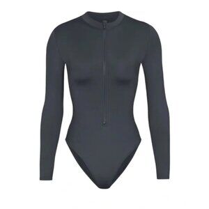 SKIMS Long Sleeve Zip Front Swimsuit (NWT) Sz: 2X